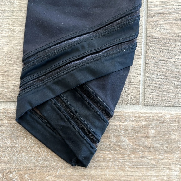 Lululemon Wunder Under Leggings Size 4 - Picture 3 of 3